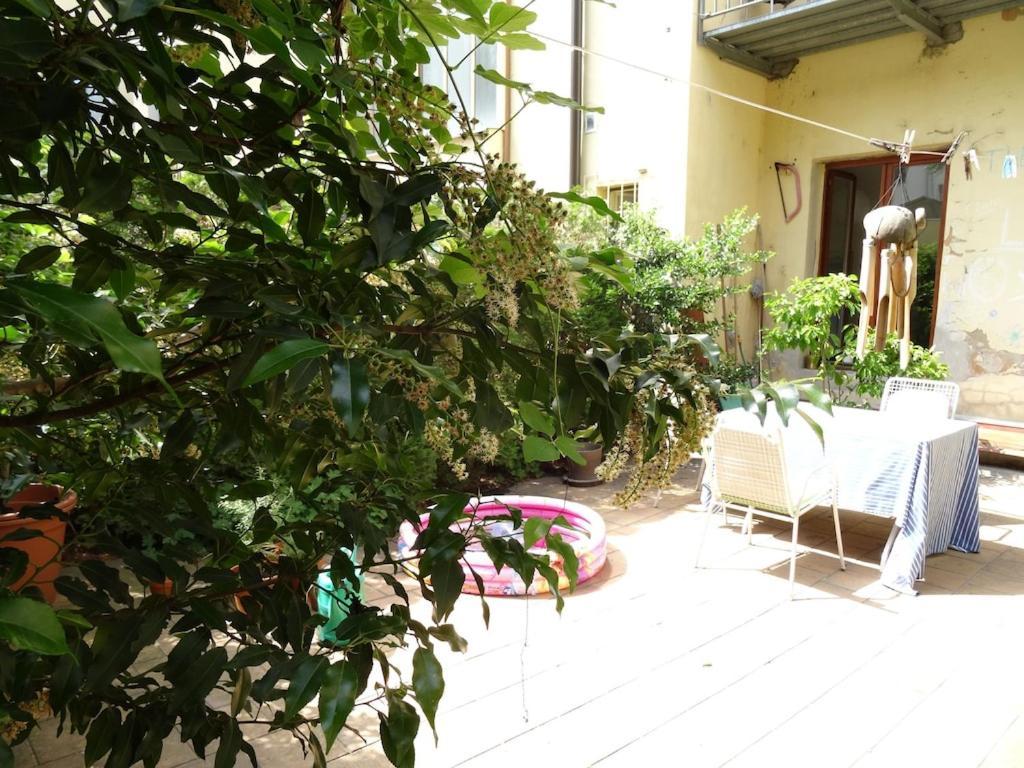 Garden Apartment On Art Nouveau Street In Central Прага Экстерьер фото